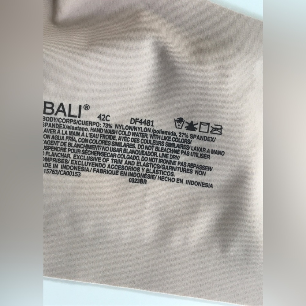 Bali Nude/Tan Smooth T-Shirt Bra - Picture 12 of 12